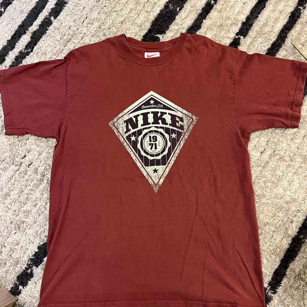 VINTAGE Nike Shirt